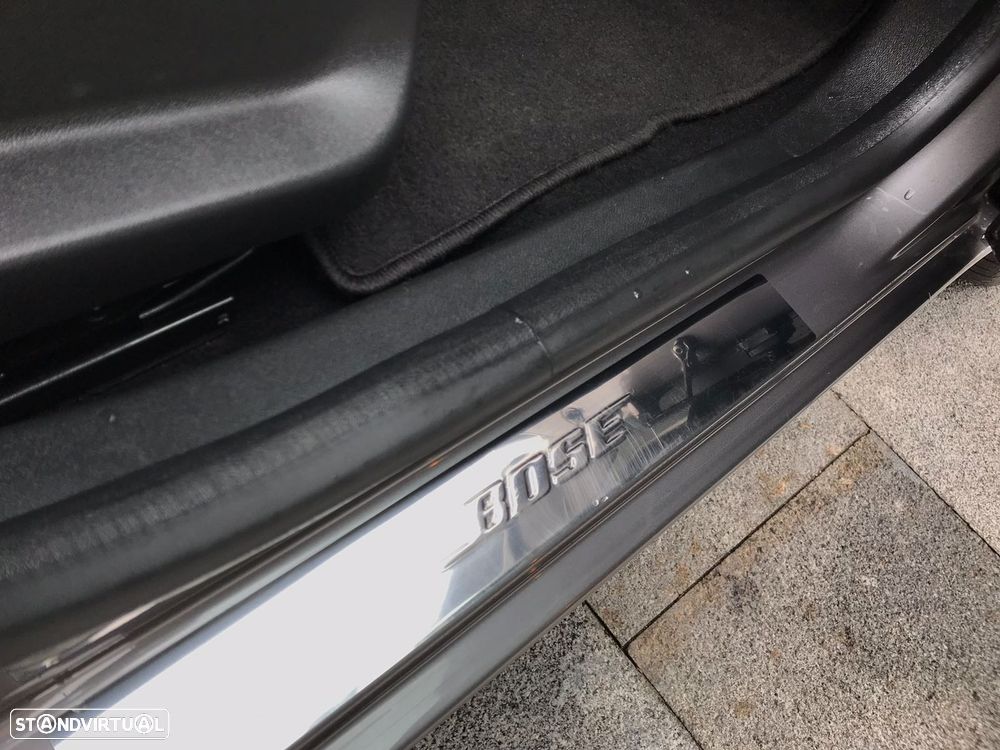 Renault Mégane ENERGY dCi 110 Start & Stop Bose Edition - 9