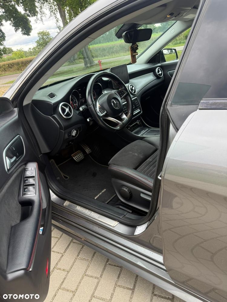 Mercedes-Benz CLA - 8