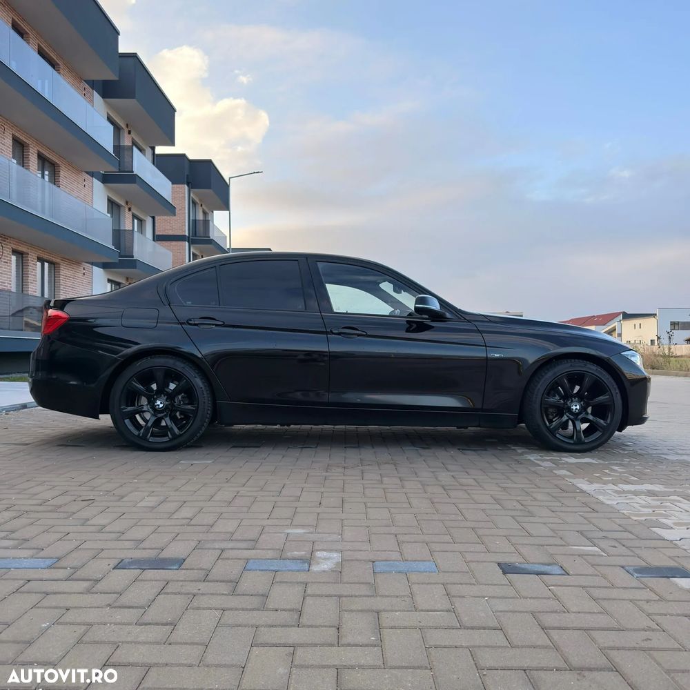 BMW Seria 3 320d Aut. Sport Line - 4