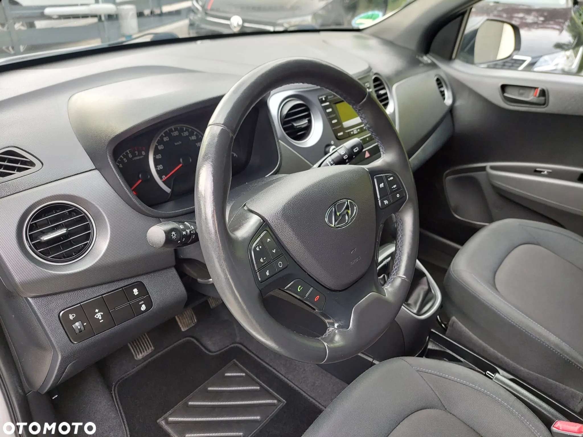 Hyundai i10 1.2 Passion - 11