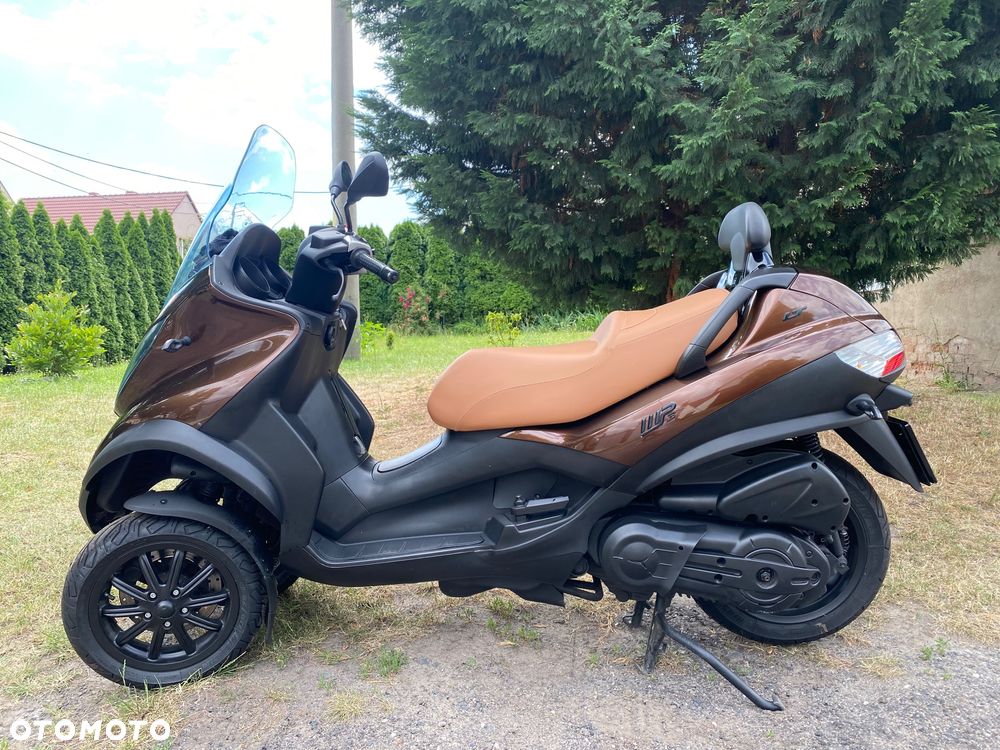 Piaggio MP-3 - 2