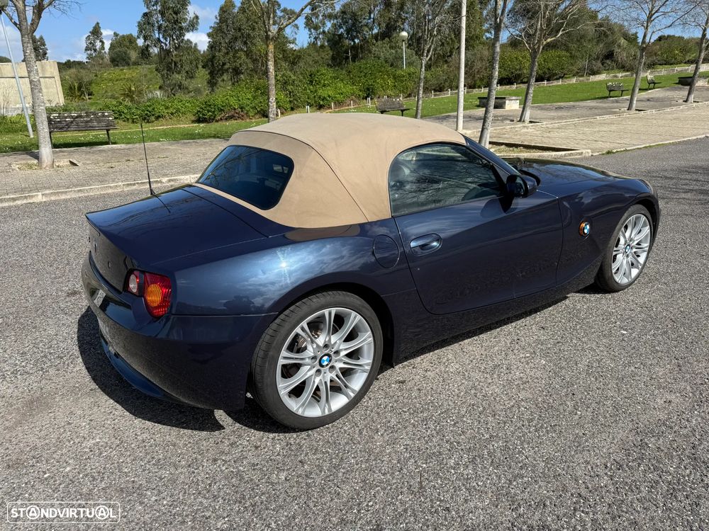 BMW Z4 2.2i - 8
