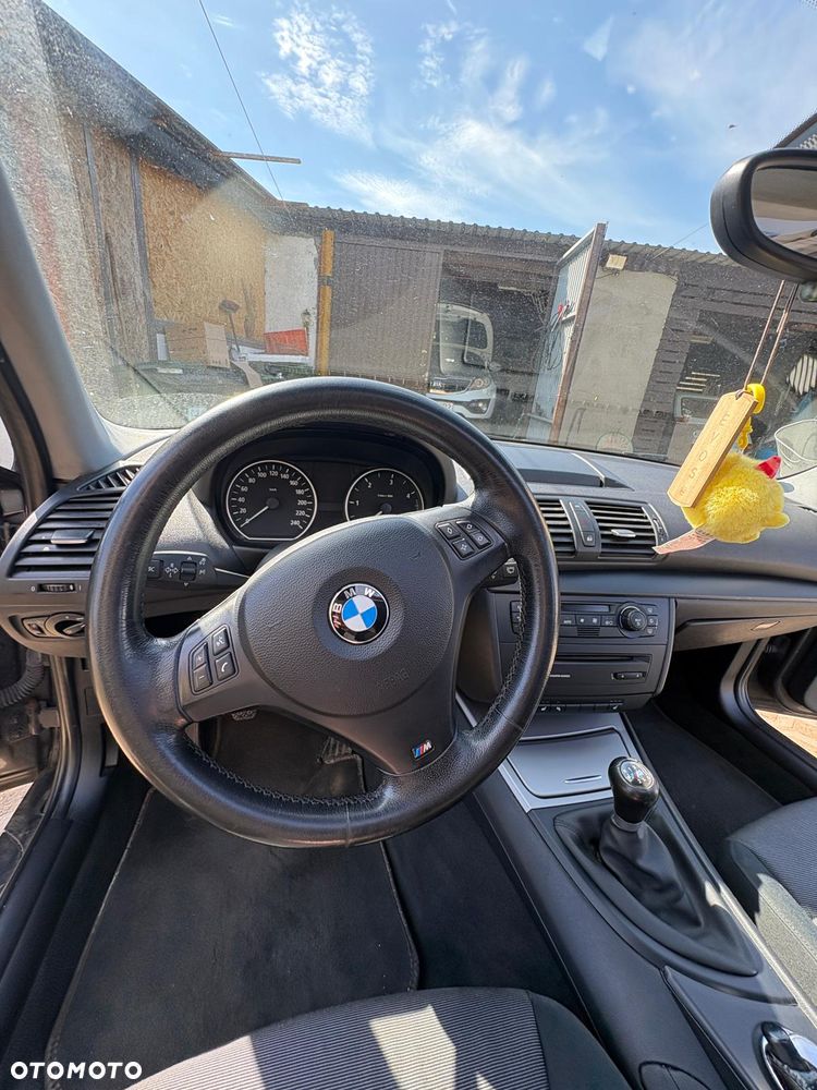 BMW Seria 1 120d DPF - 8