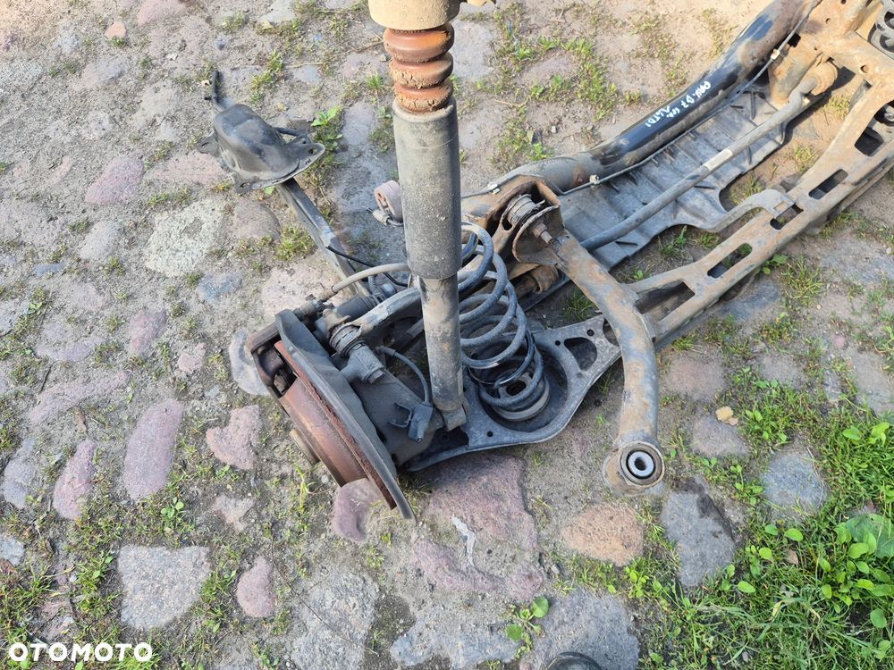 belka zawieszenie tył VW Passat B7 1.6 TDI - 3