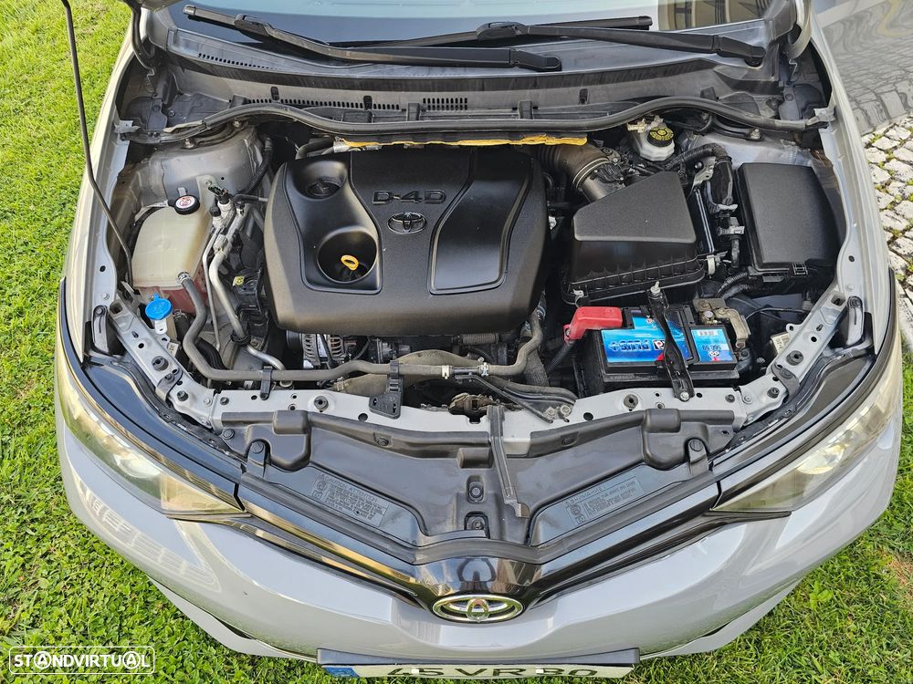 Toyota Auris Touring Sports 1.4 D-4D Comfort+Pack Sport - 31