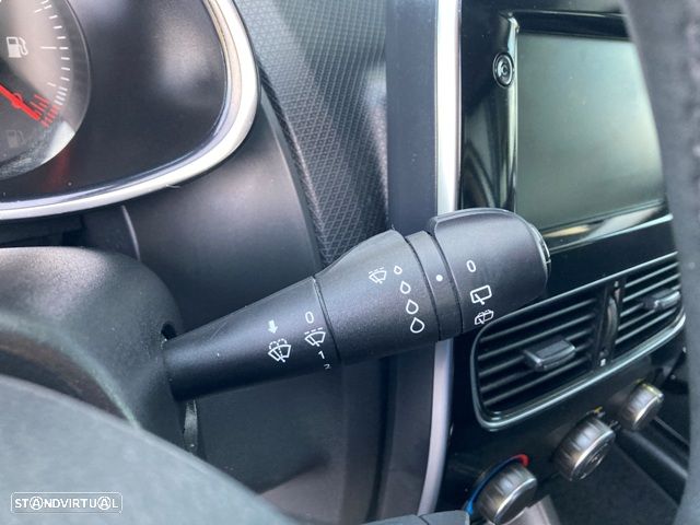 Renault Clio TCe 90 Limited - 13