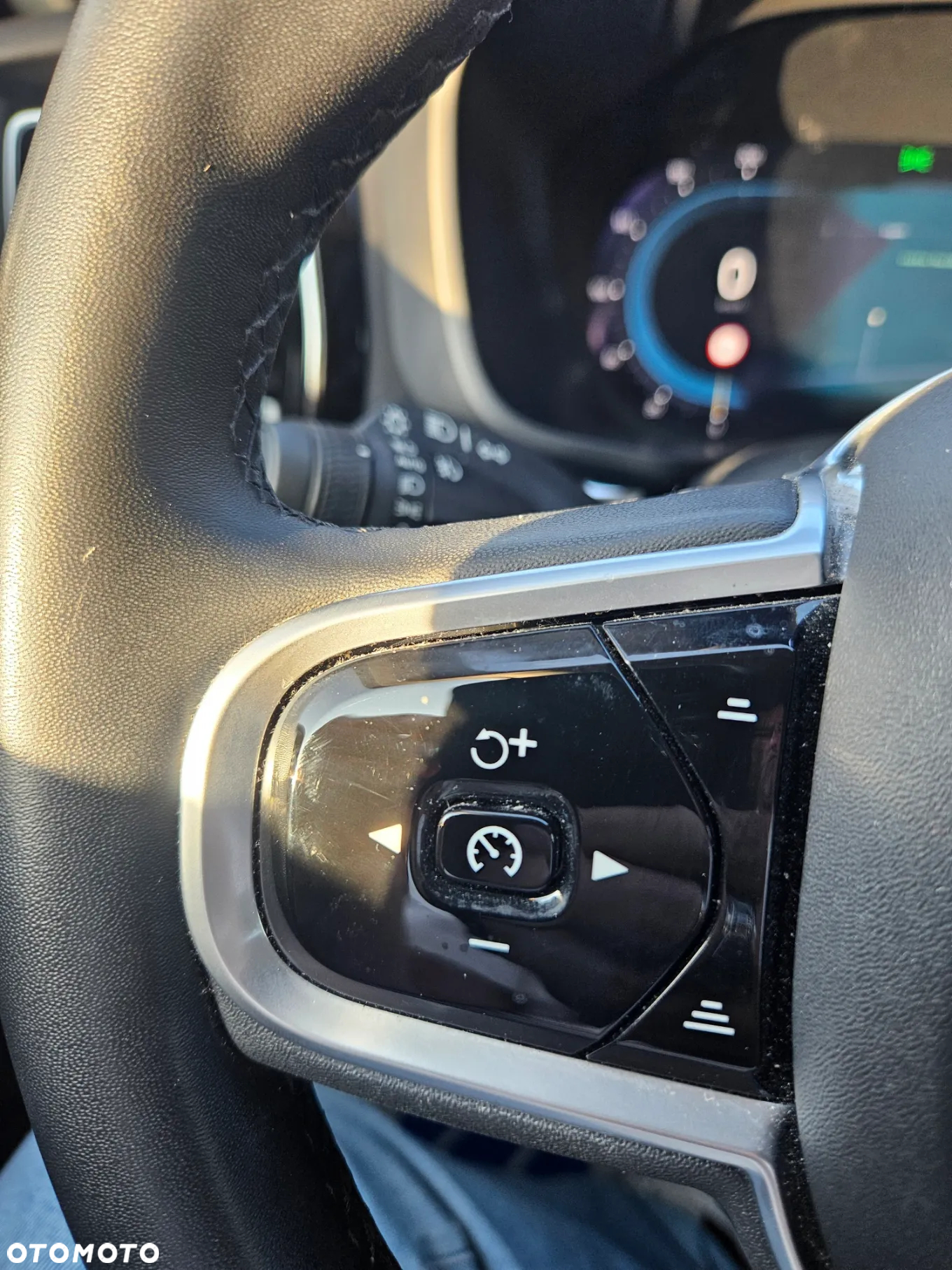 Volvo XC 60 B4 D Geartronic RDesign - 18