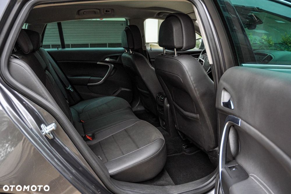 Opel Insignia - 11