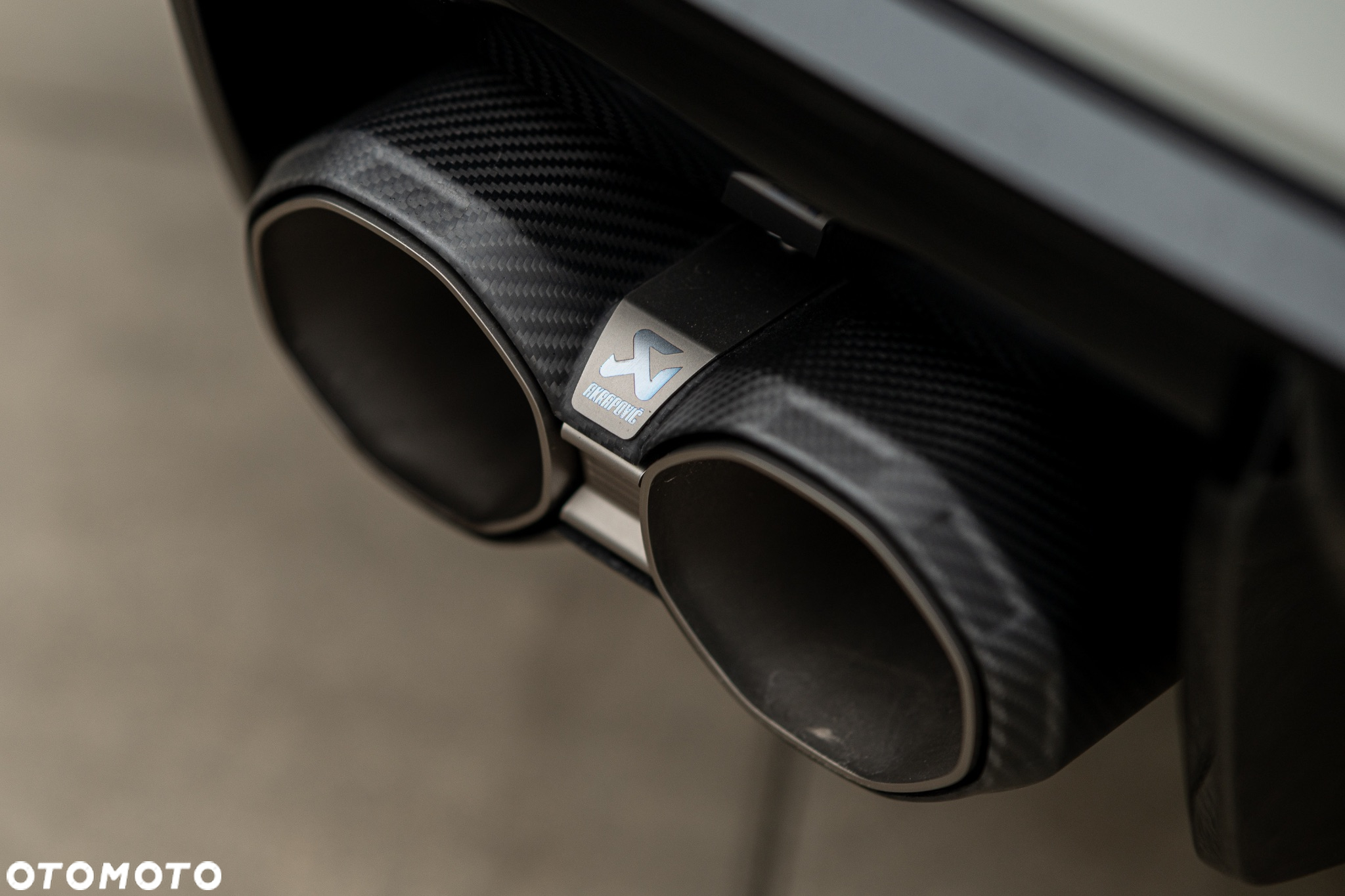 BMW M4 Standard - 11
