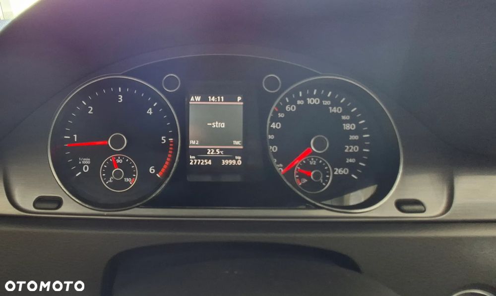 Volkswagen Passat 2.0 TDI Comfortline DSG - 15