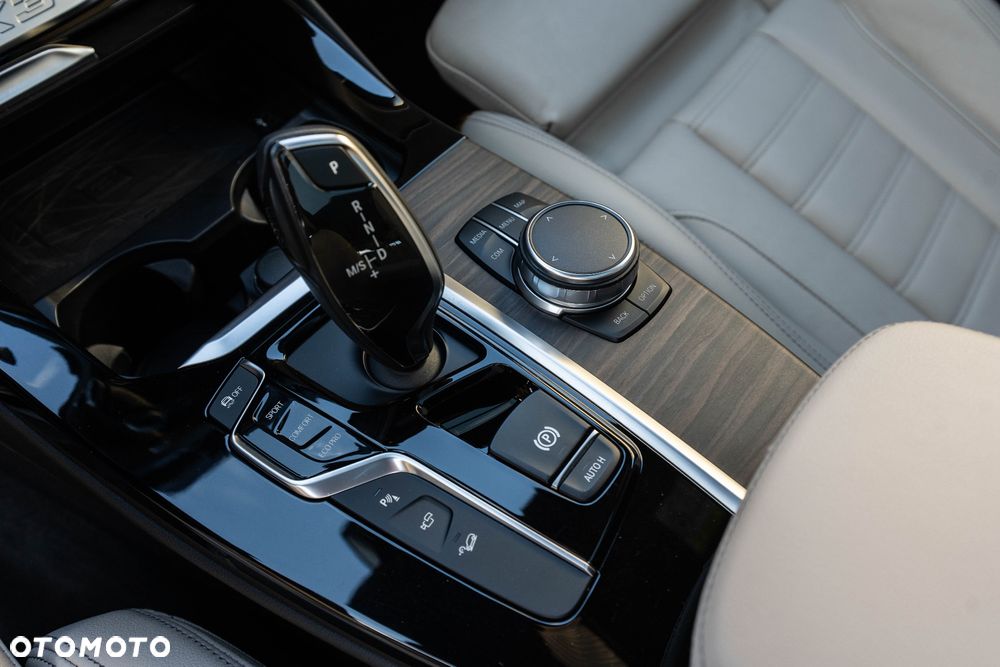 BMW X3 xDrive20d Luxury Line - 19