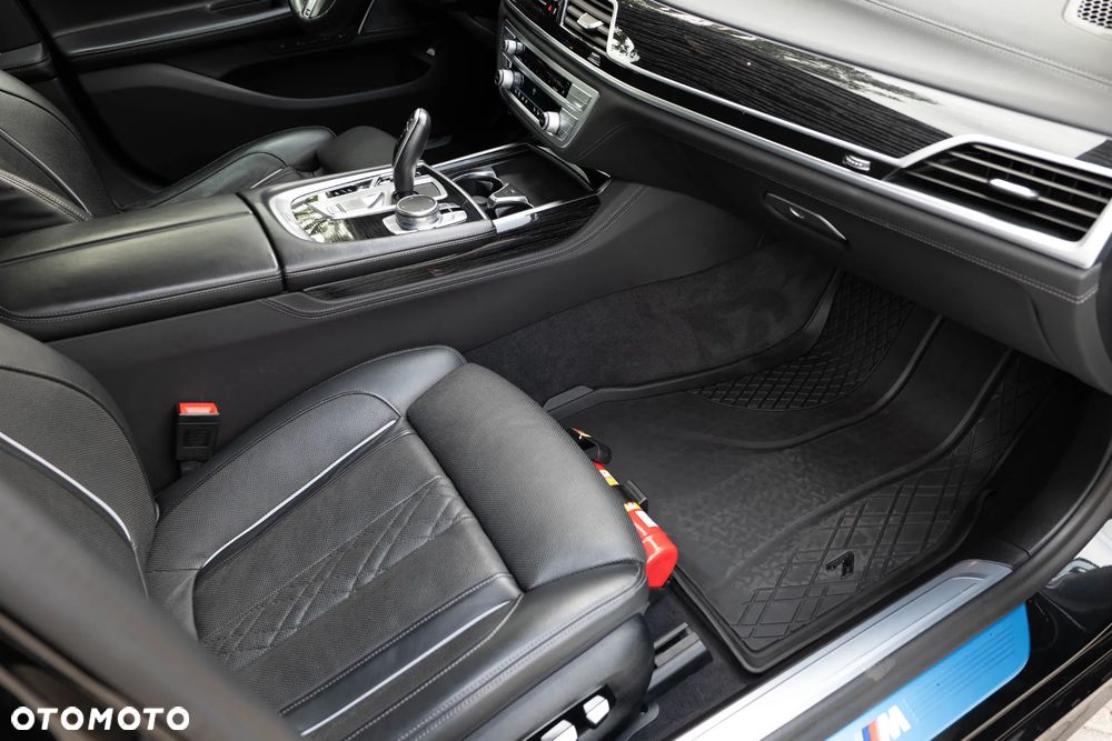 BMW Seria 7 740d xDrive mHEV sport - 19