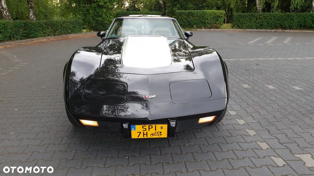 Chevrolet Corvette - 1