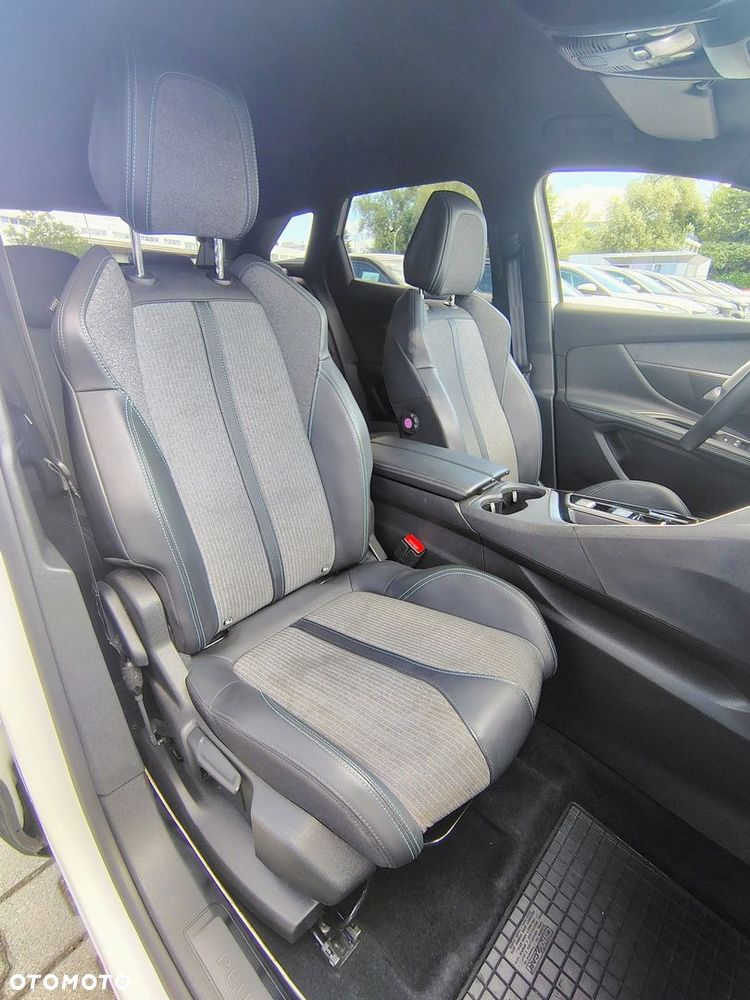 Peugeot 3008 1.2 PureTech Active Pack S&S EAT8 - 10