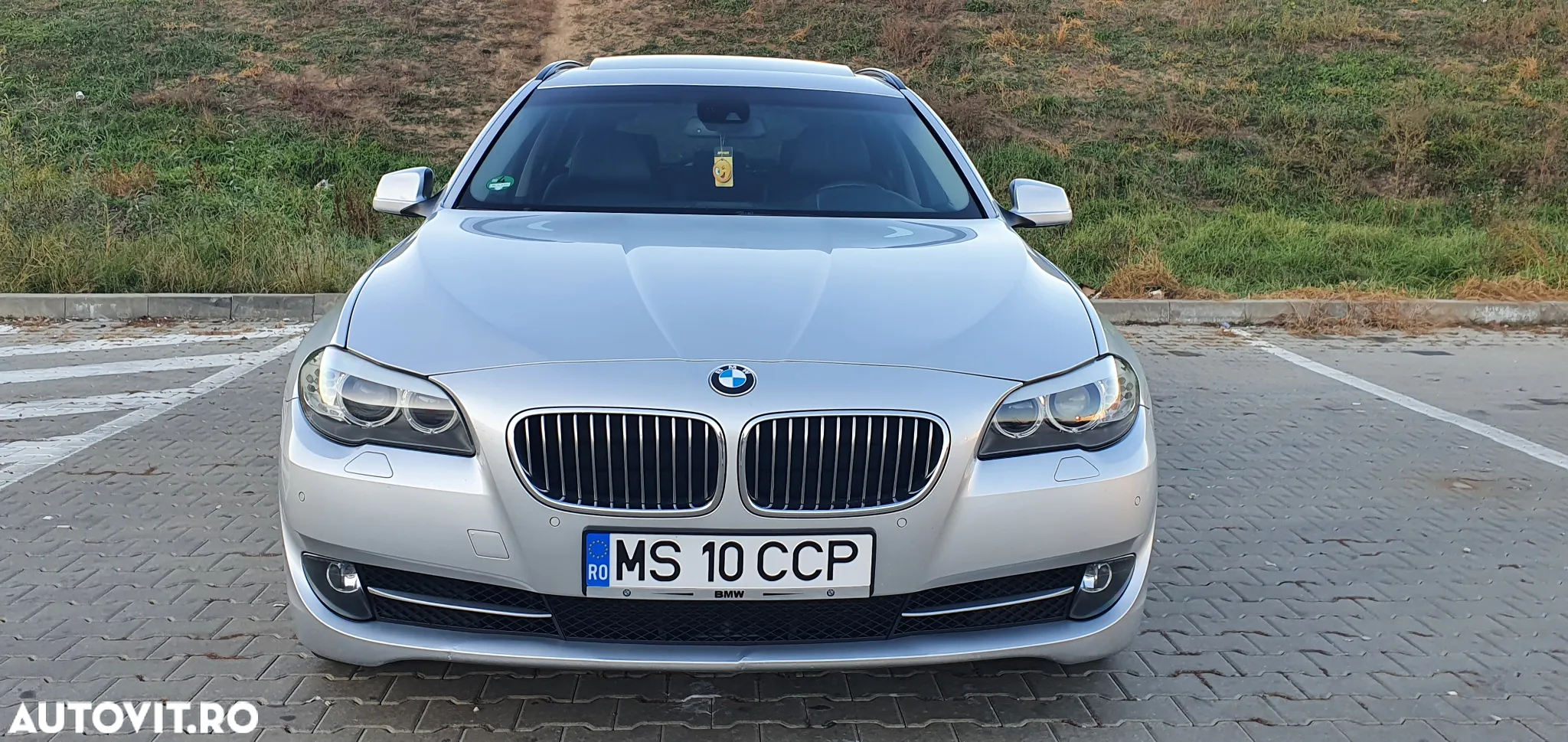 BMW Seria 5 525d Touring Sport-Aut. - 21