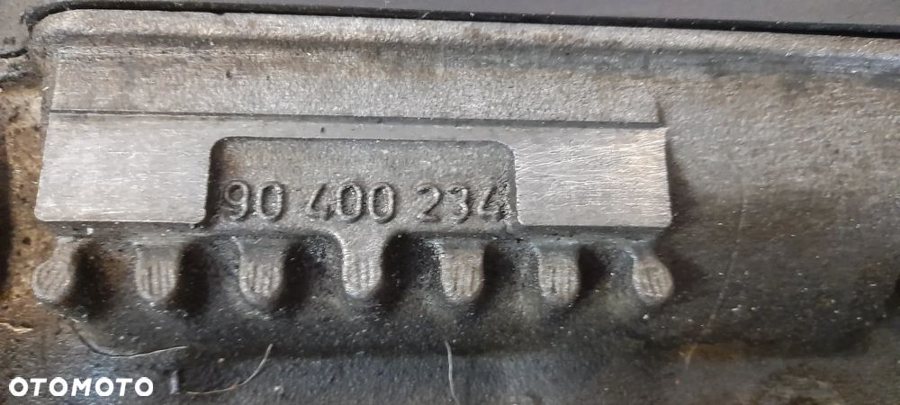 GŁOWICA SILNIKA OPEL 1.2 16V Z12XE     90400234 - 3