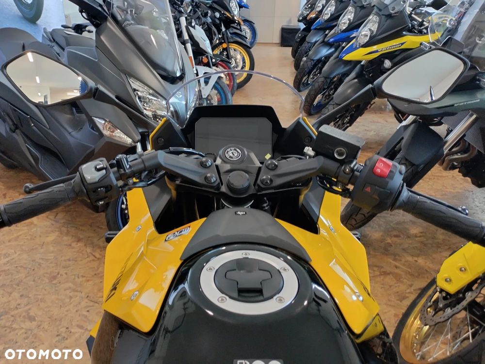 Suzuki GSX - 4