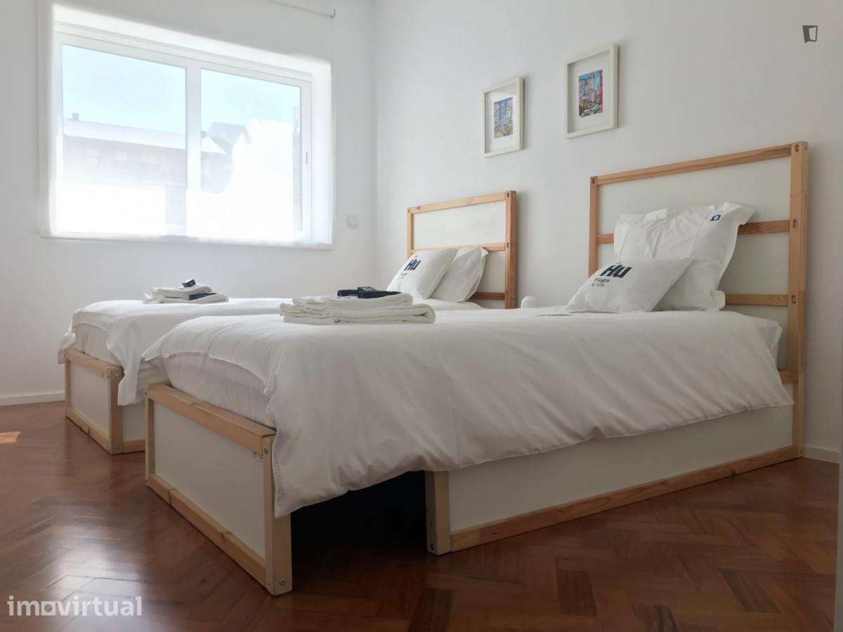 Apartamento com 3 quartos - localizado em Ramalde Porto - Grande imagem: 4/15