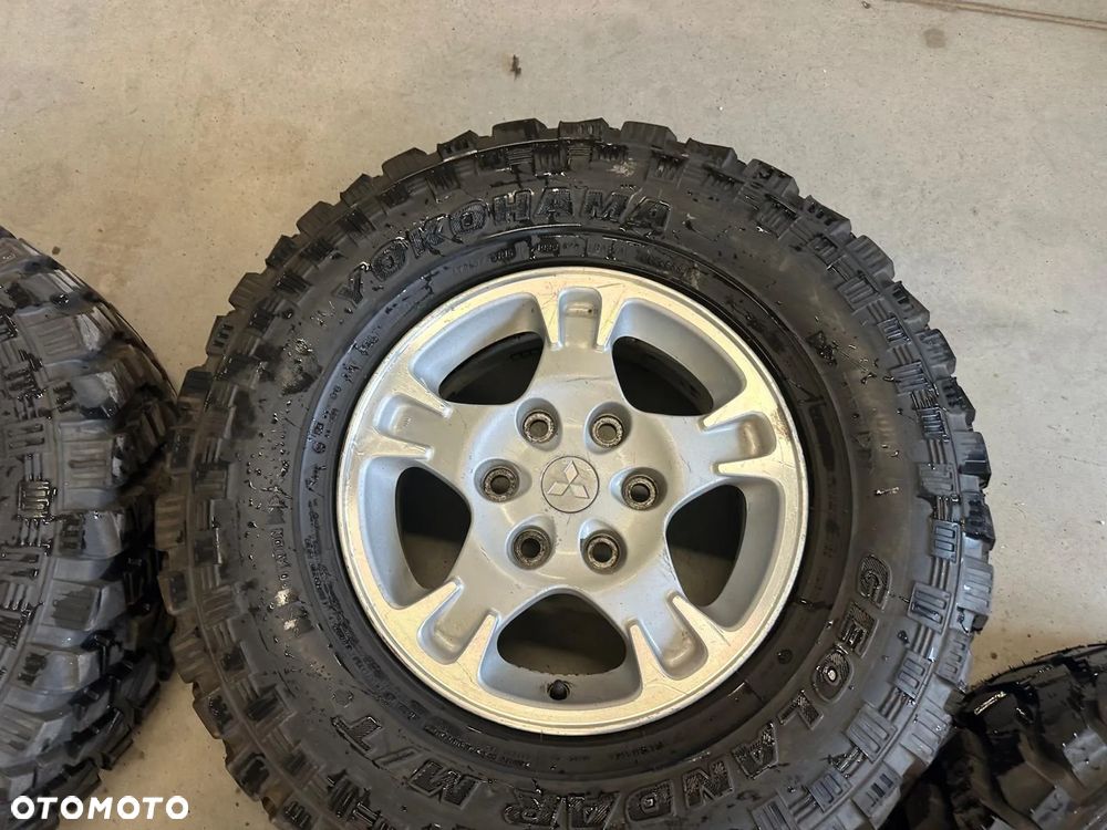 Oryginalne Alufelgi Mitshubishi 16'' + opony Yokkohama LT265/75R16 - 2