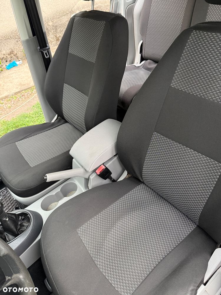 Volkswagen Caddy Life - 16