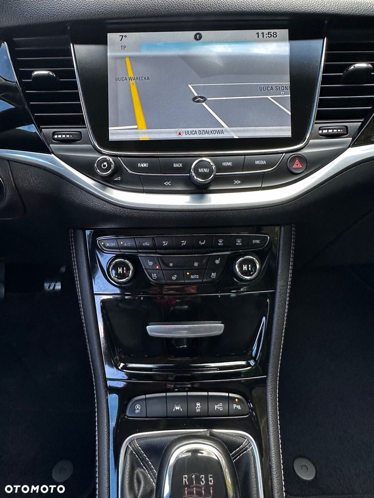 Opel Astra 1.4 Turbo Innovation - 36