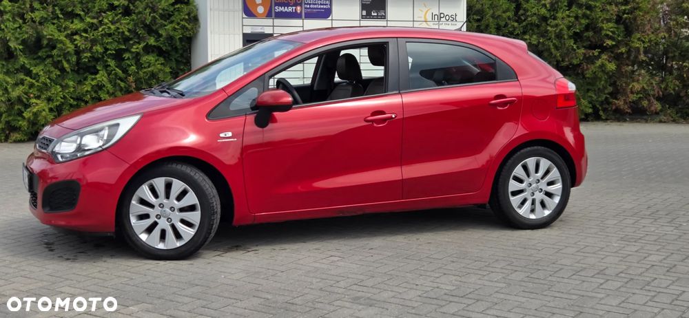 Kia Rio 1.2 Fifa World Cup Edition - 9