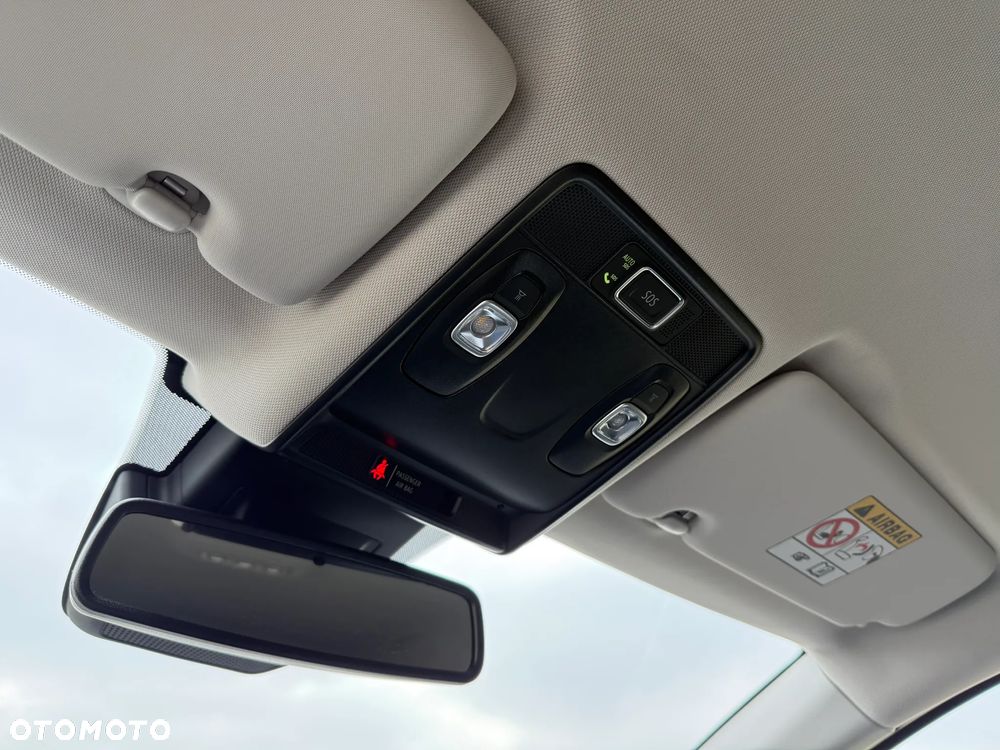 Renault Captur 1.6 E-TECH Plug-In Intens - 25