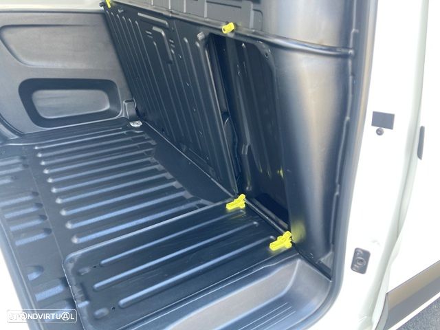 Opel Combo L1 1.5 Cdti IVA DEDUTIVEL - 10