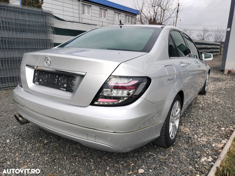 Mercedes-Benz C 180 BlueEFFICIENCY Avantgarde - 21