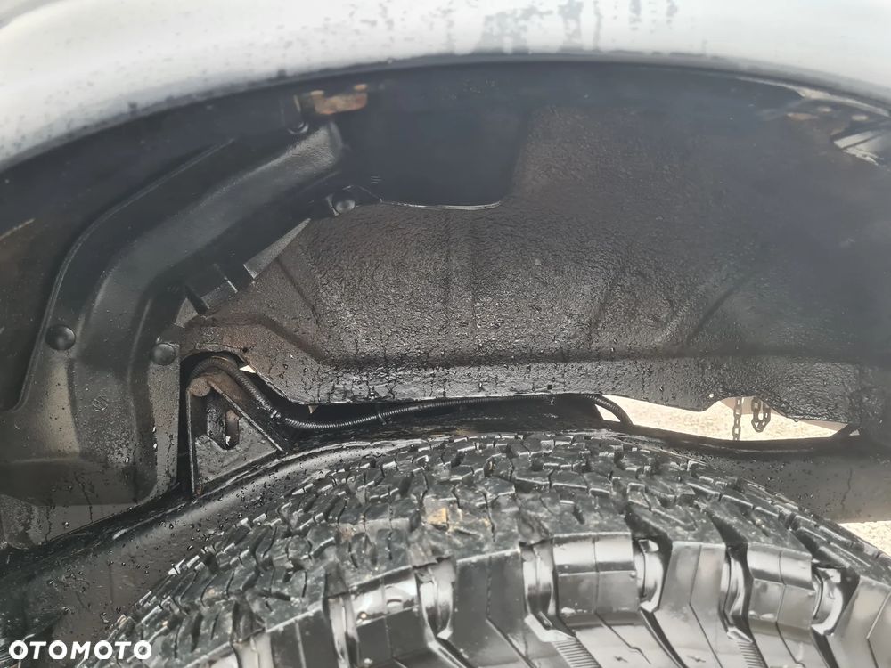 Mitsubishi Pajero 3.5 V6 GDI (lea) - 17