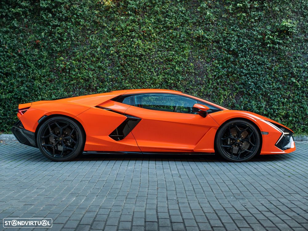 Lamborghini Revuelto Standard - 13