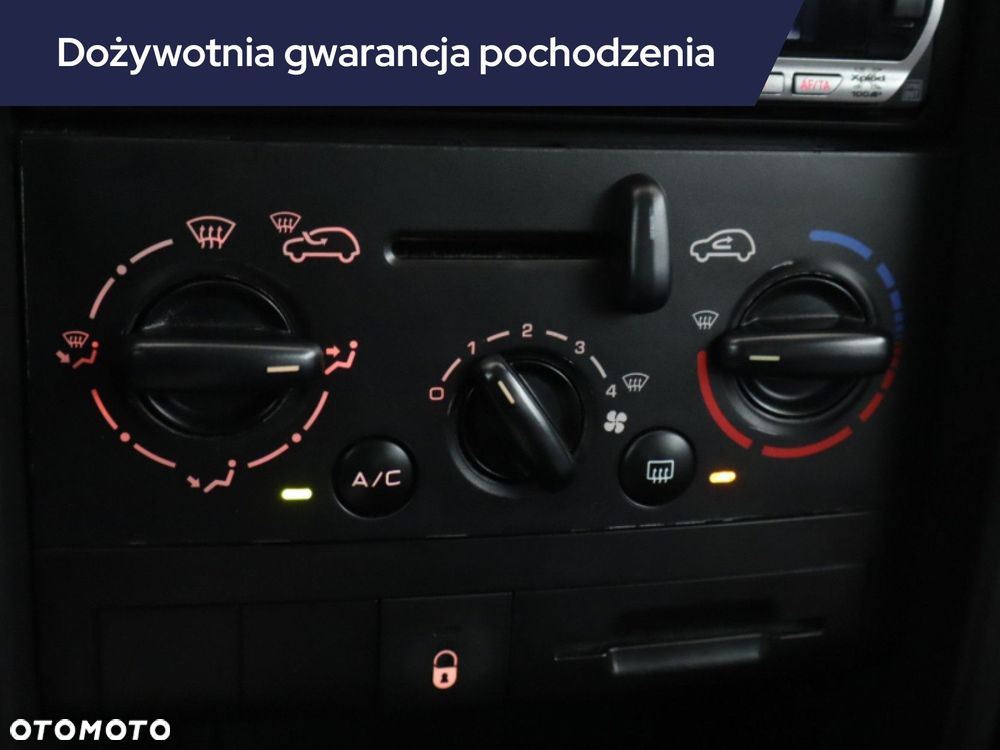 Peugeot 207 - 17