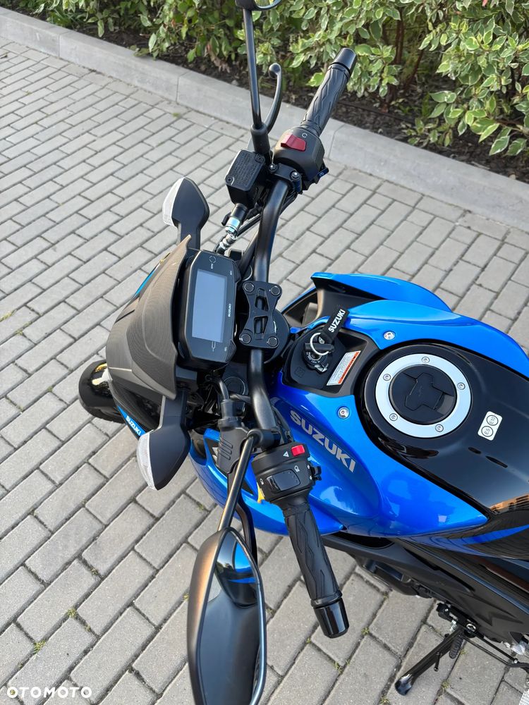 Suzuki GSX - 9