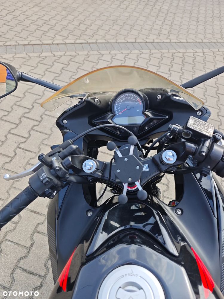 Honda CBR - 11