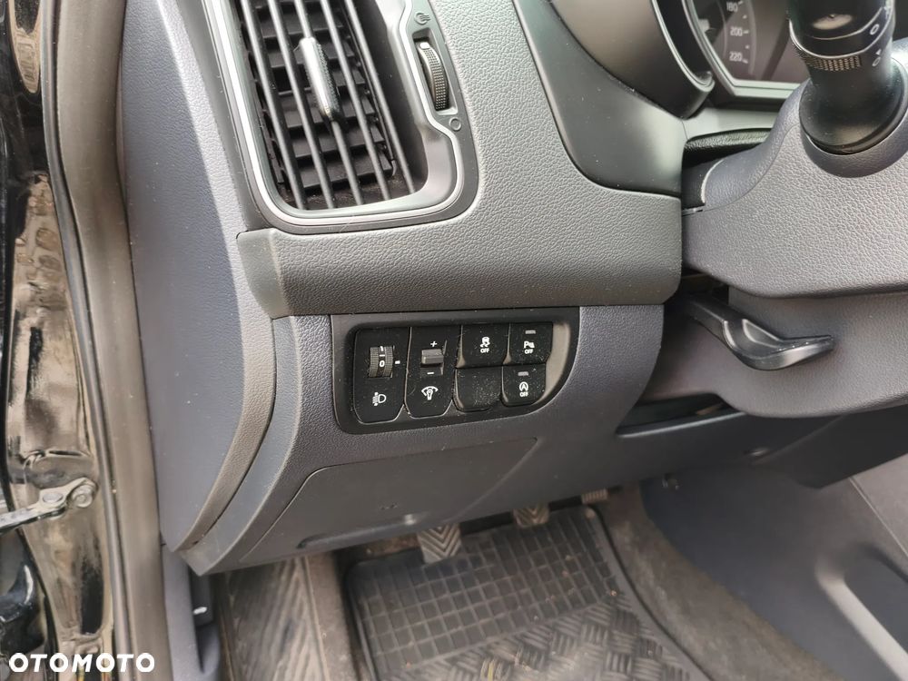 Kia Rio - 7