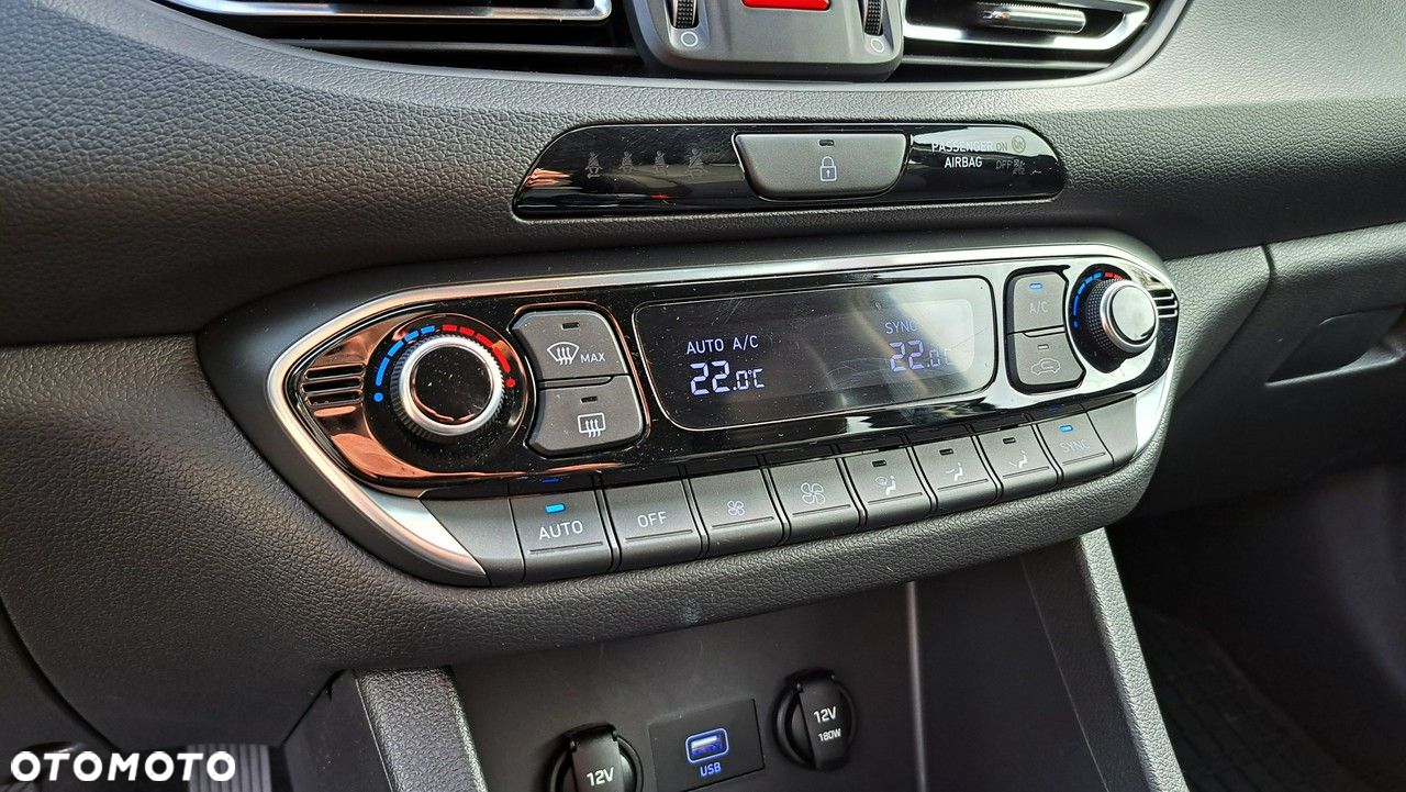 Hyundai i30 - 25