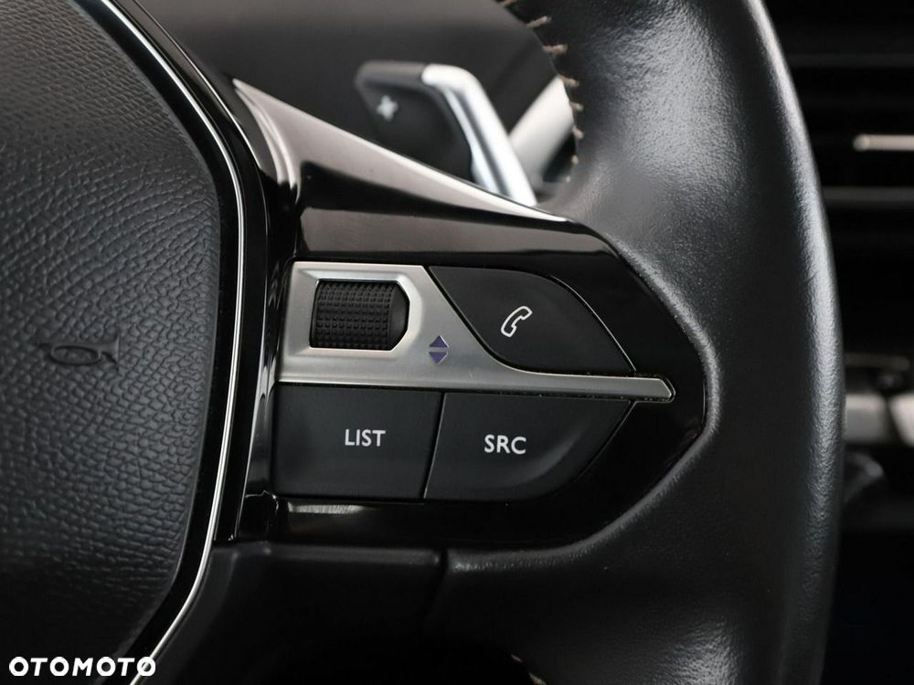 Peugeot 5008 1.2 PureTech Active Pack S&S EAT8 - 32