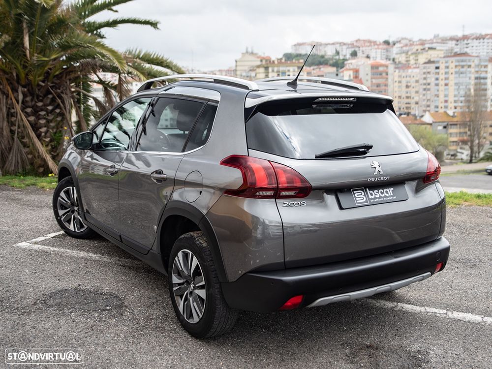 Peugeot 2008 1.2 PureTech Allure EAT6 - 7