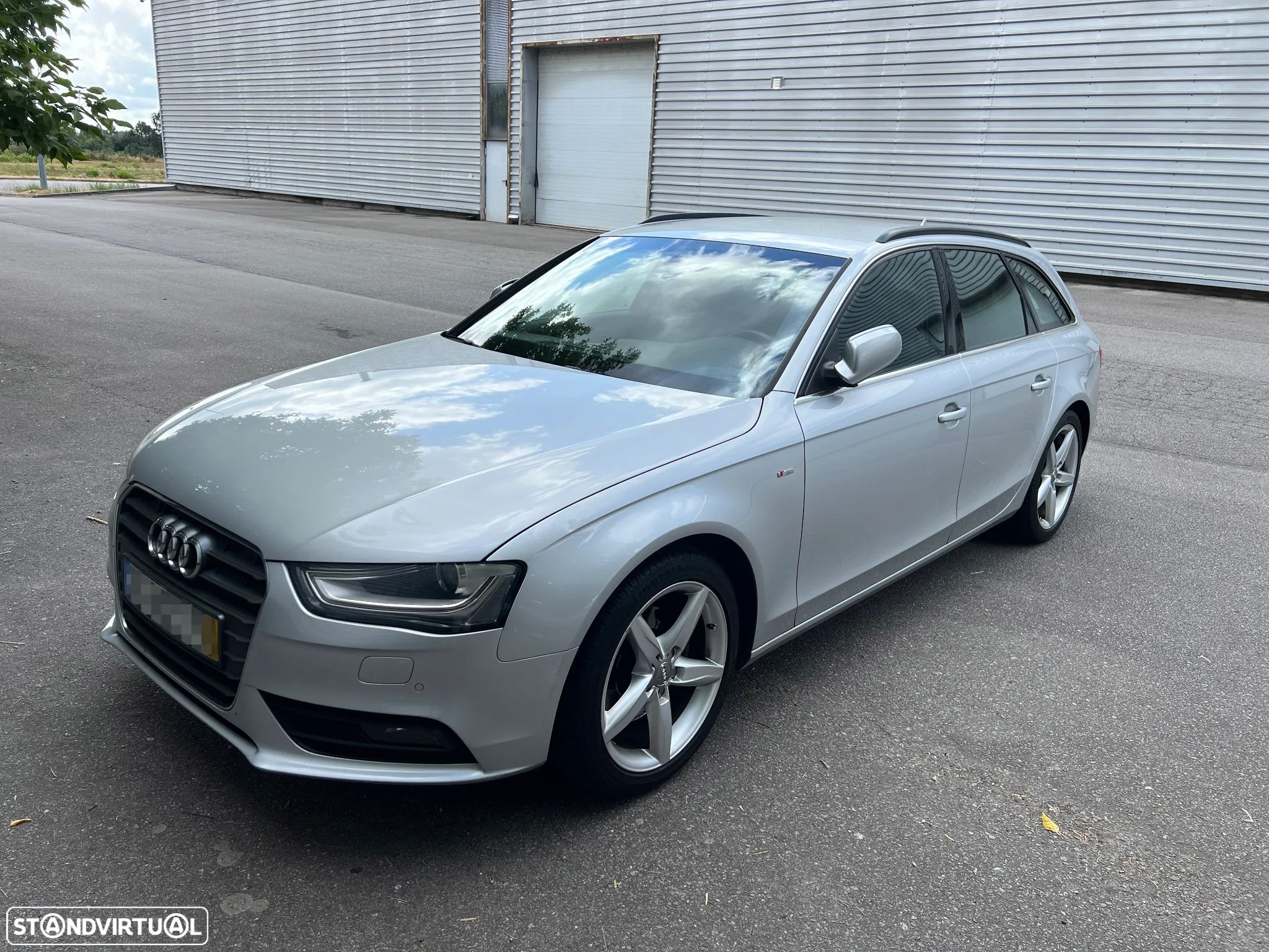 Audi A4 Avant 2.0 TDI S-line - 1