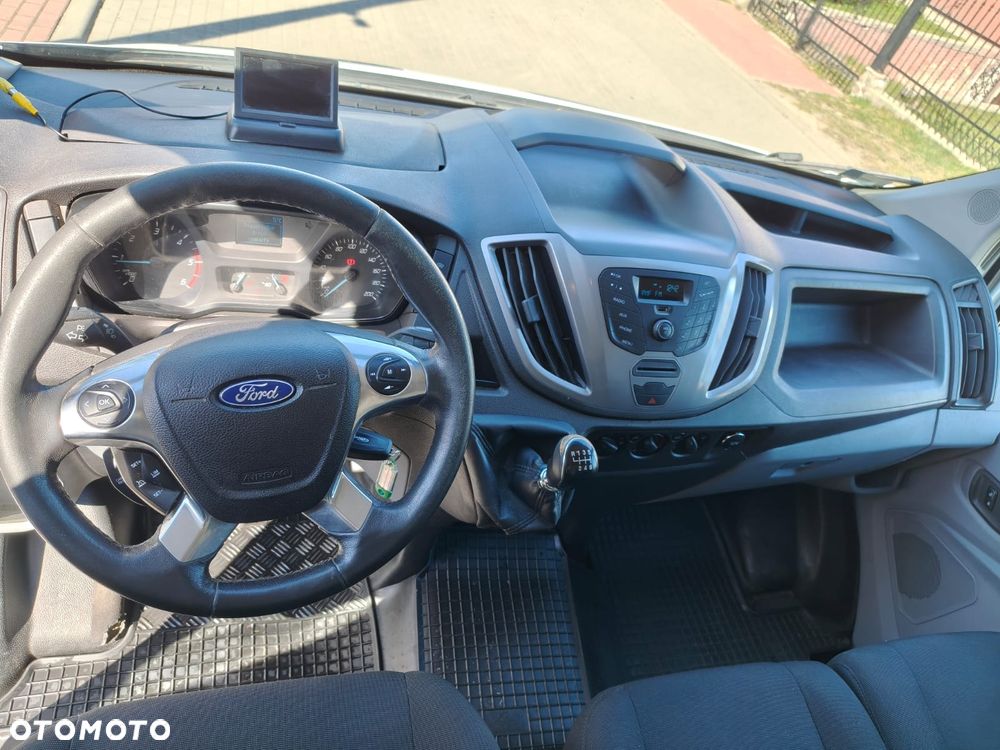 Ford Transit - 8