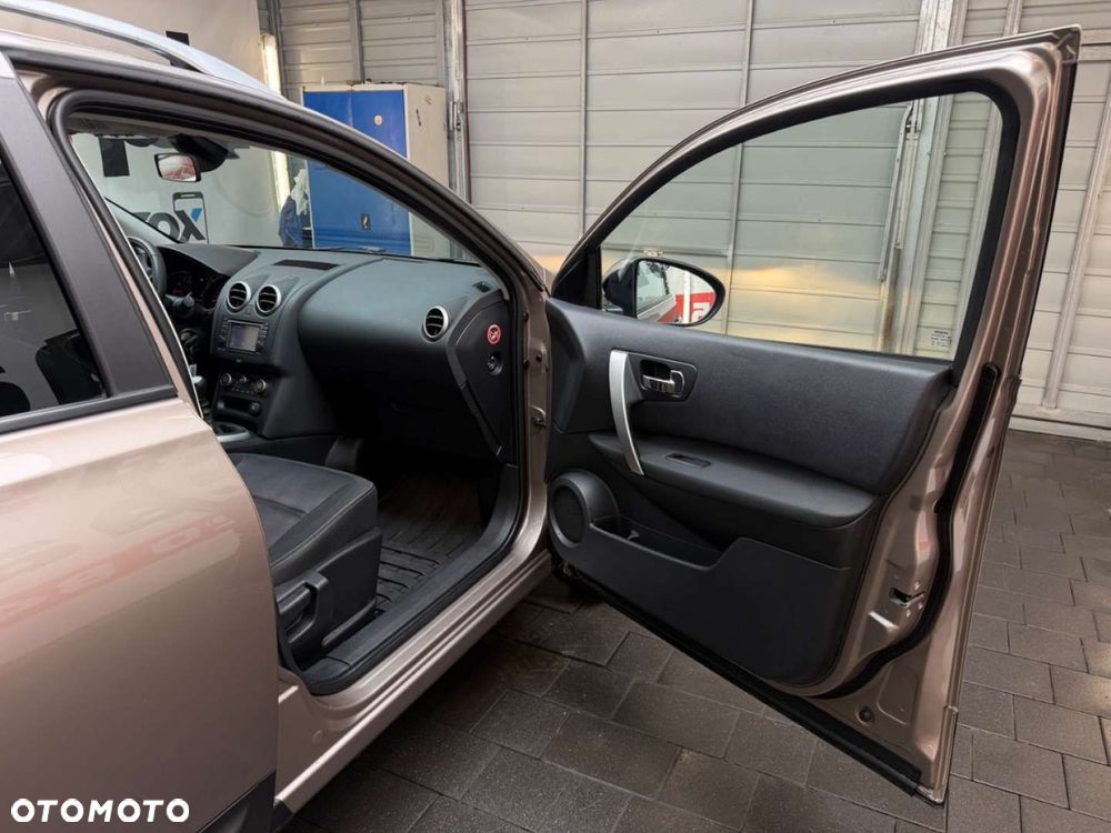 Nissan Qashqai+2 - 38