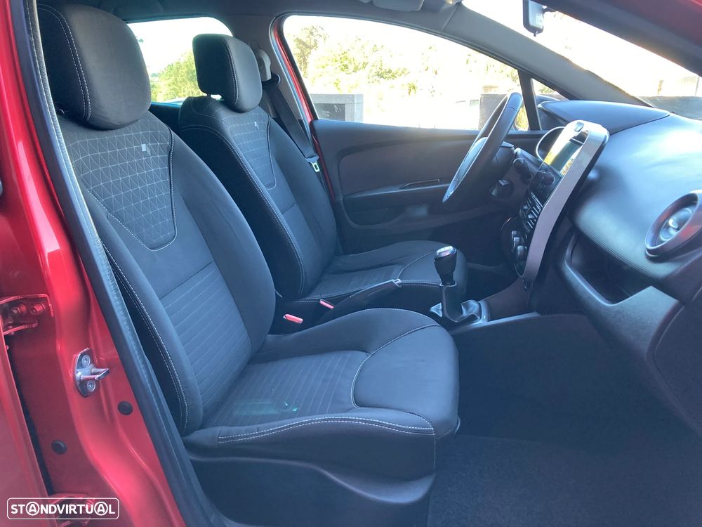 Renault Clio 0.9 TCe Limited - 29