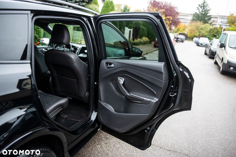 Ford Kuga 1.5 EcoBoost 2x4 ST-Line - 34