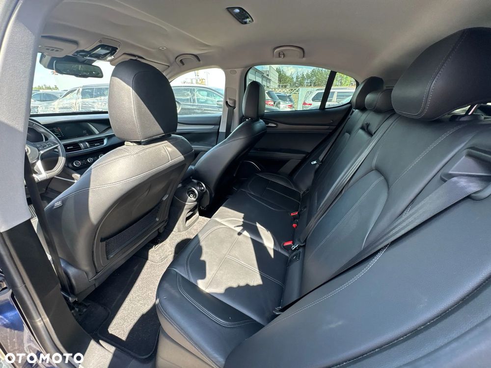 Alfa Romeo Stelvio - 20