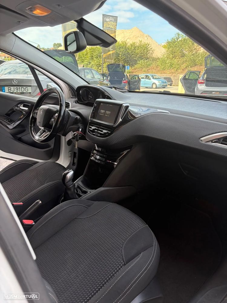 Peugeot 208 1.6 BlueHDi Allure - 15