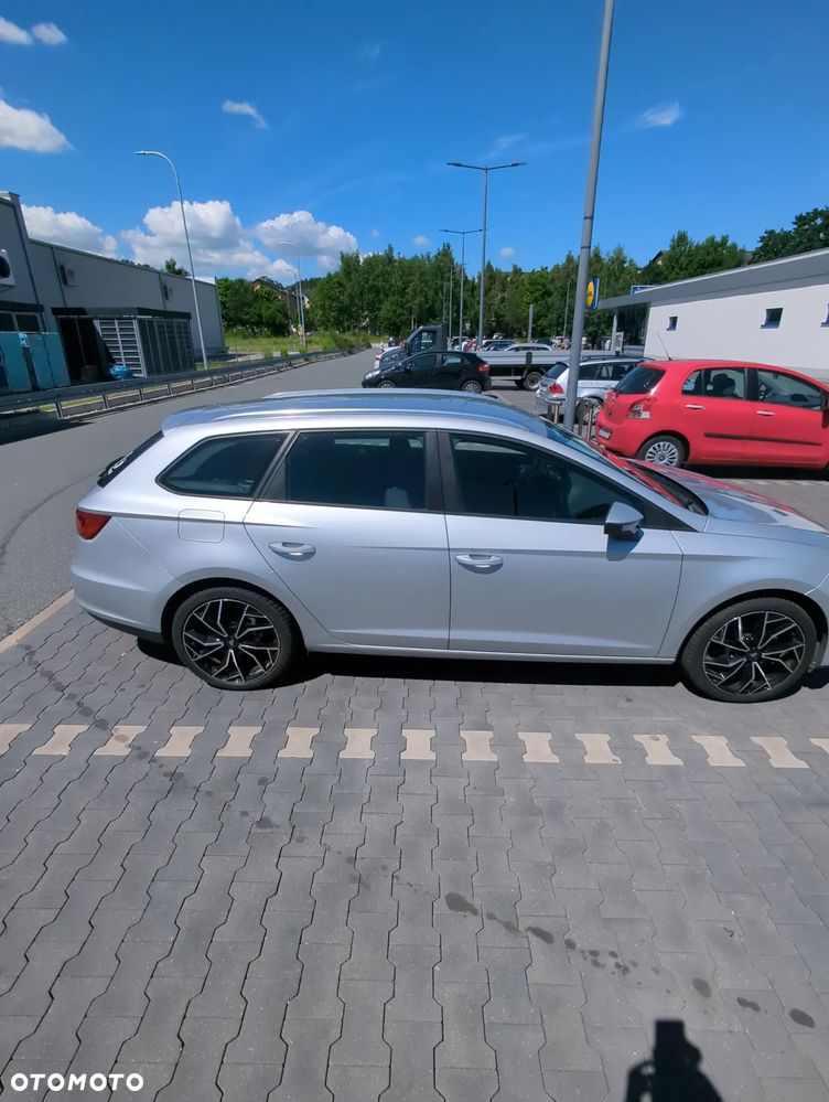 Seat Leon 2.0 TDI DPF Start&Stop DSG Style - 4