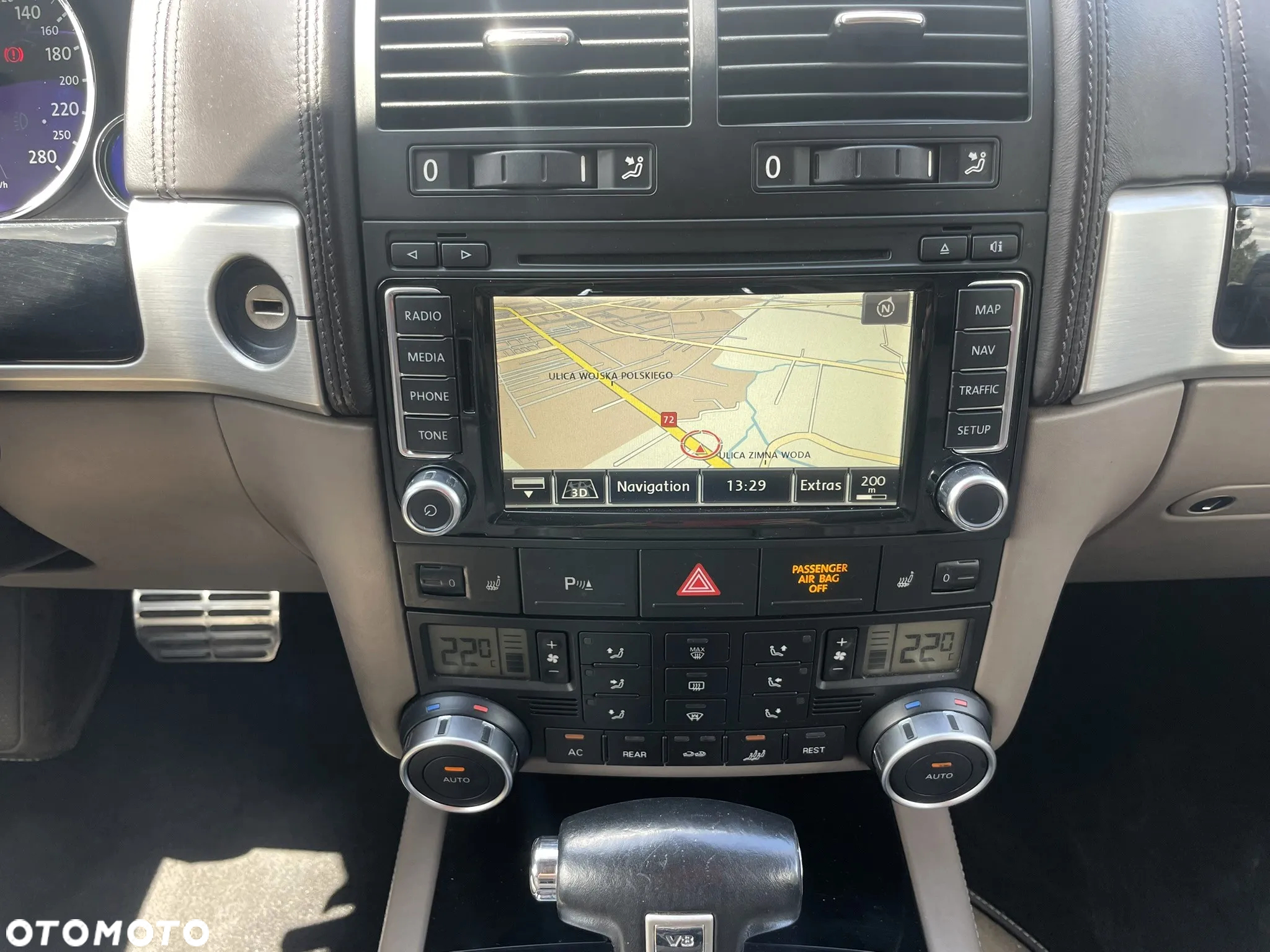 Volkswagen Touareg 4.2 V8 Automatik Individual - 32