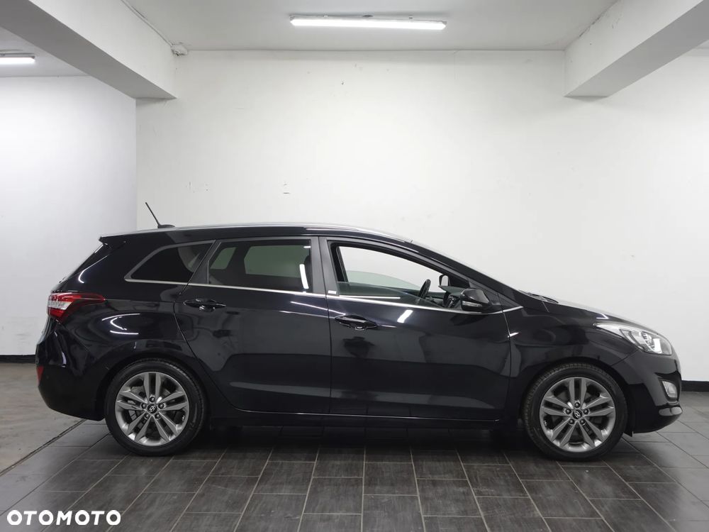 Hyundai i30 1.6 CRDI Passion - 9