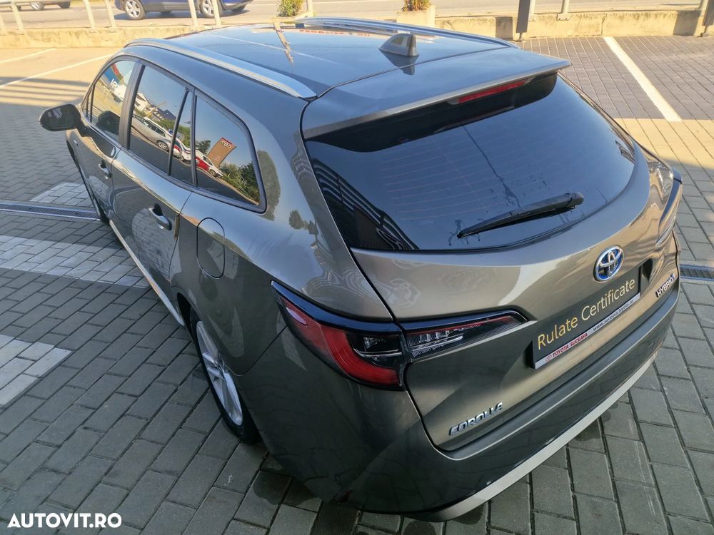 Toyota Corolla 1.8 HSD Business - 9