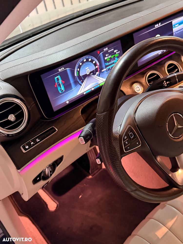 Mercedes-Benz E - 18